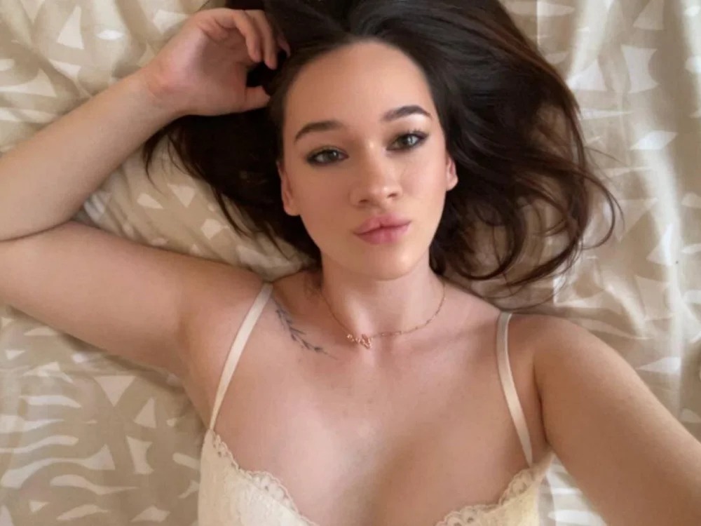 Mila_Lane Chatroom
