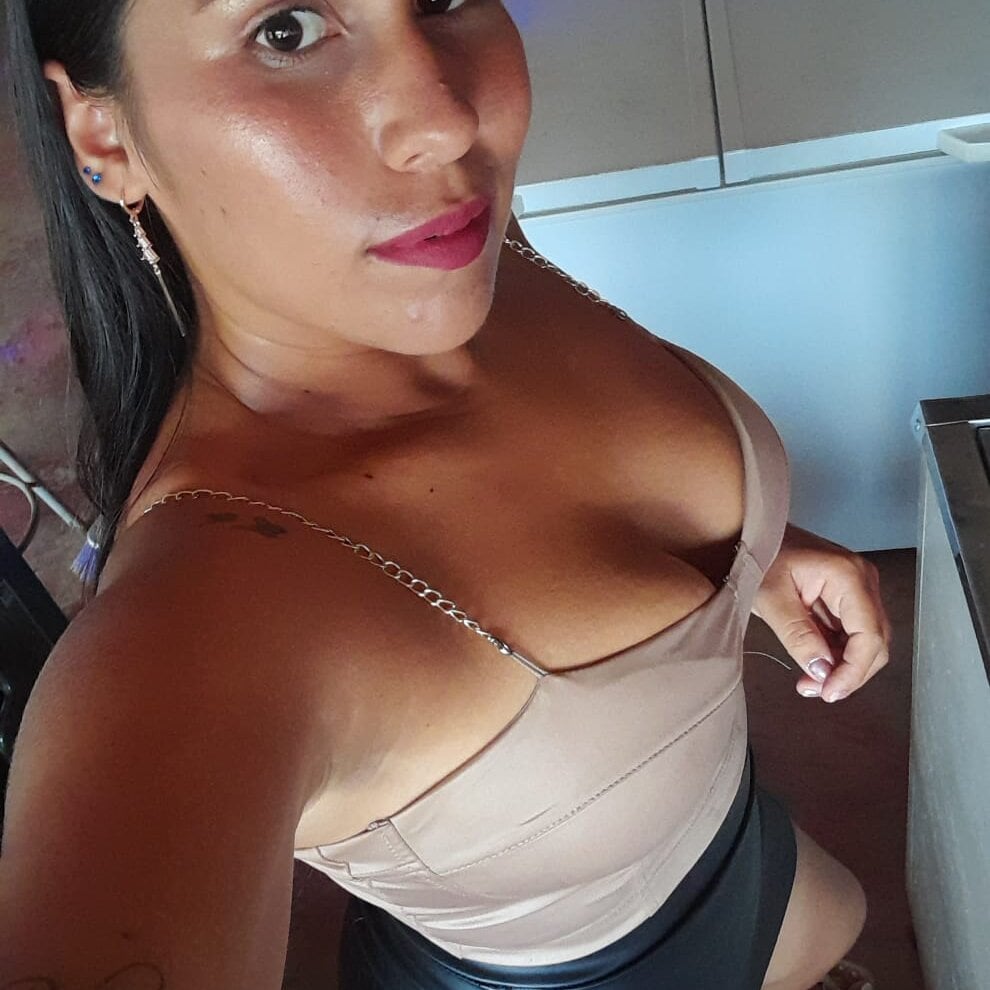 Mila__Rose__ Webcam Profile Picture Mila__Rose__ Chatroom