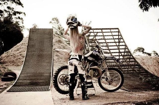 Milamiles98 Chatroom