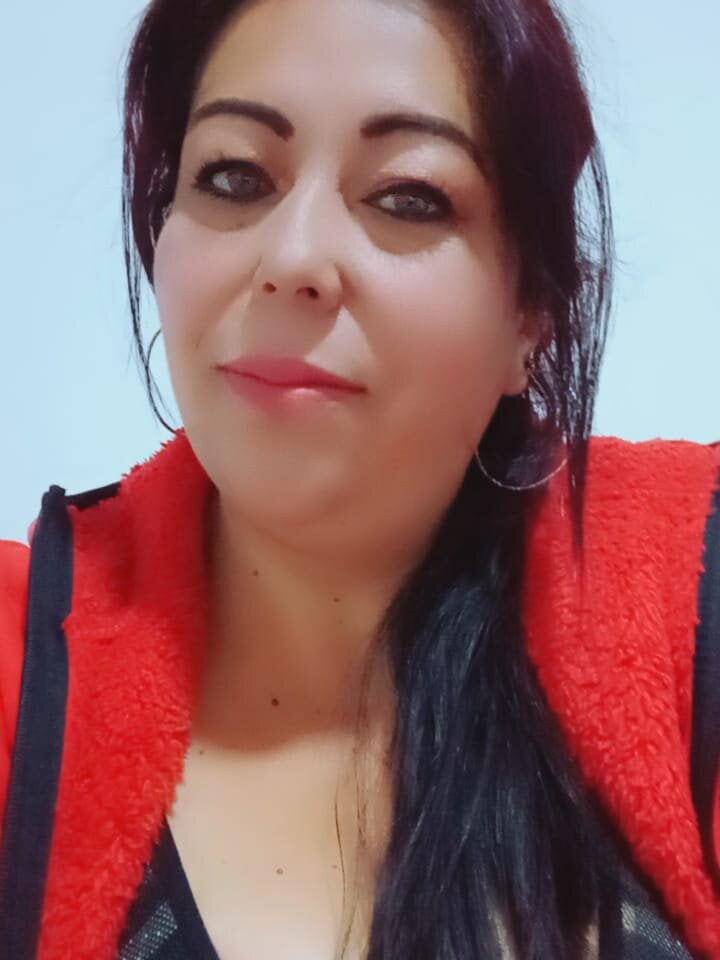 Milf_Perverse Chatroom