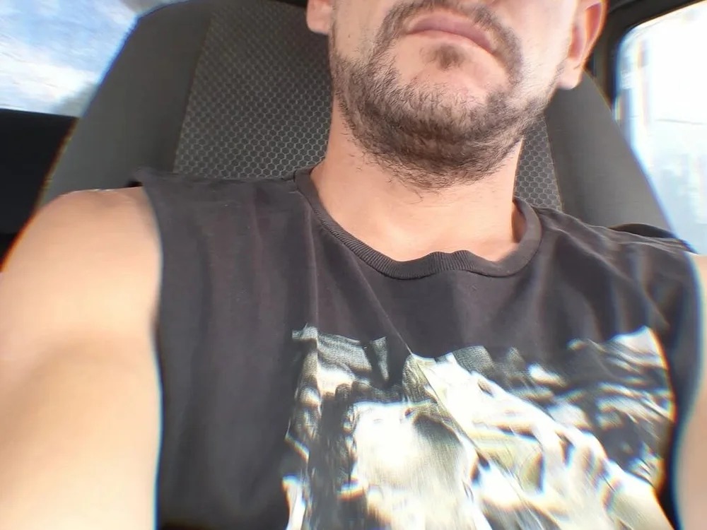 Milfboy2000 Chatroom