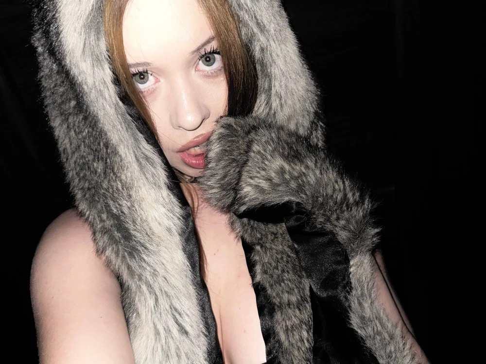 Milisa_66 Chatroom