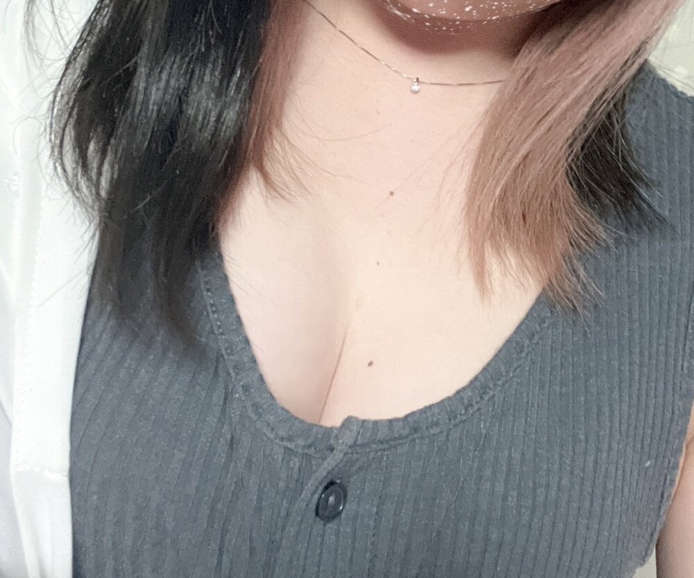 Milk_xoxo_xxx Chatroom