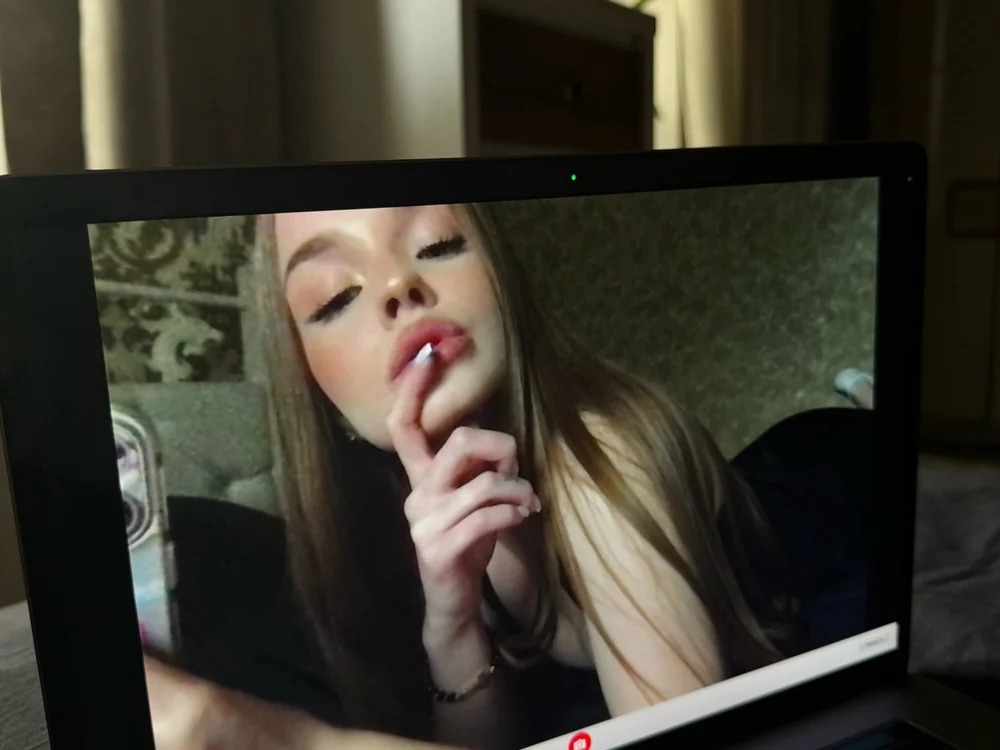 Milla_Rae Chatroom