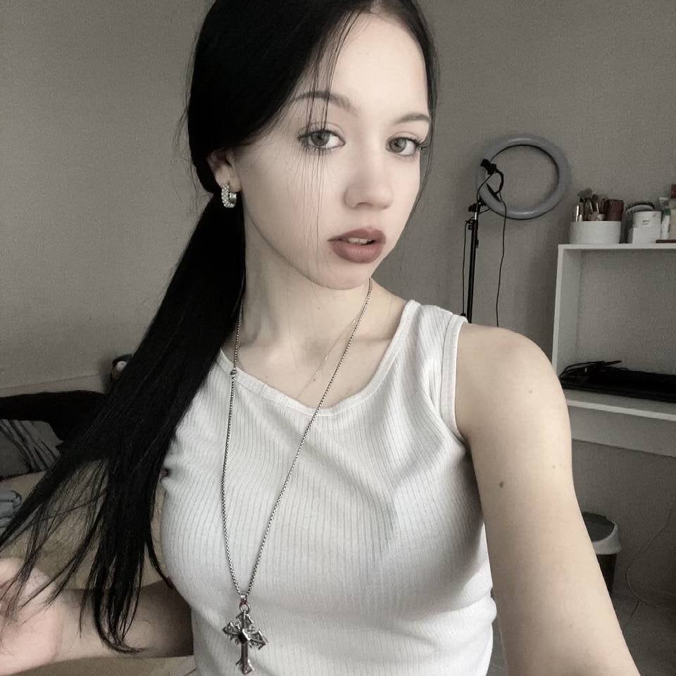 MinaPlanagan Chatroom