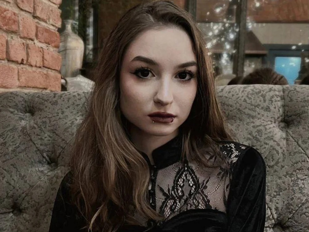 MinnieWerthman Chatroom