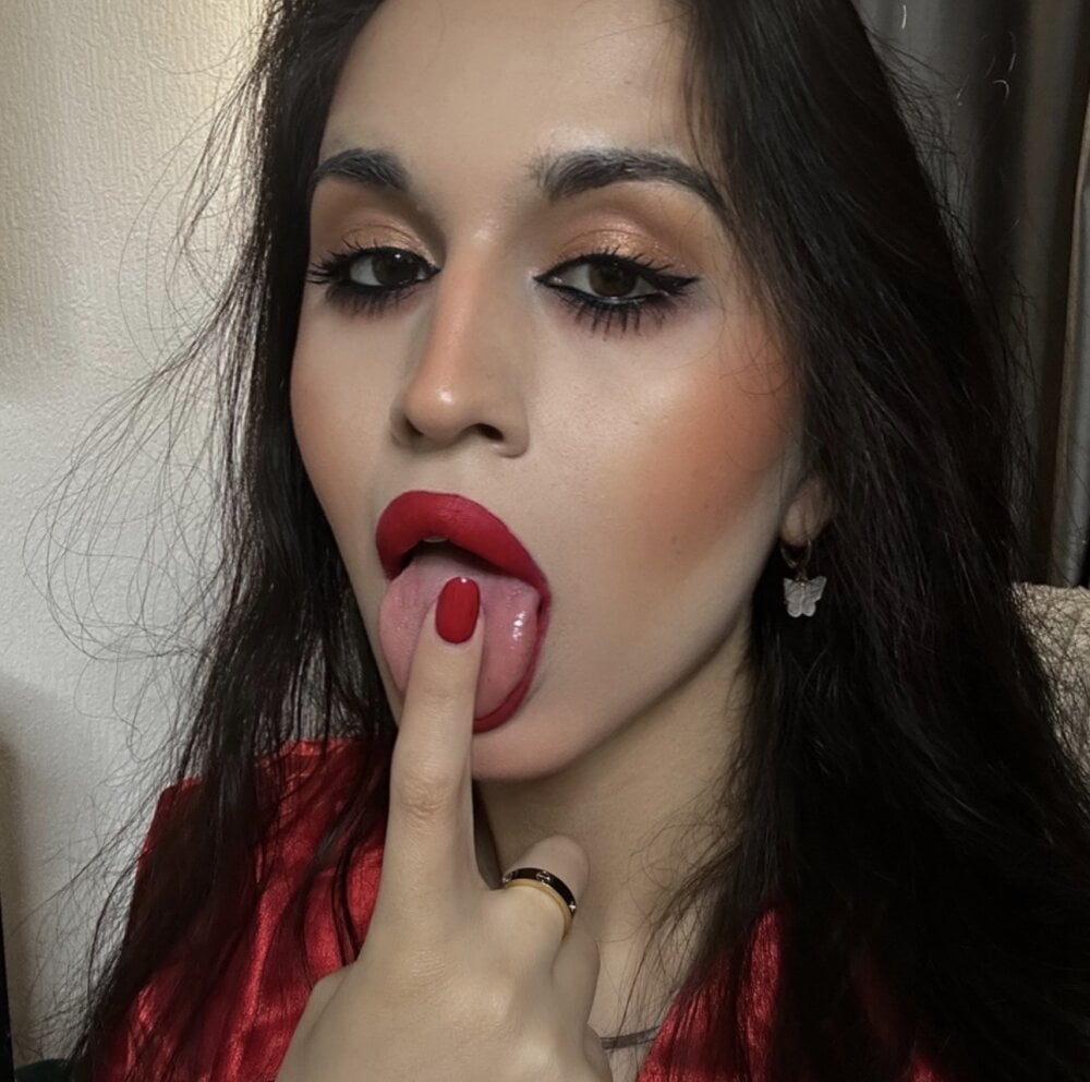 Mira_Sirena Chatroom