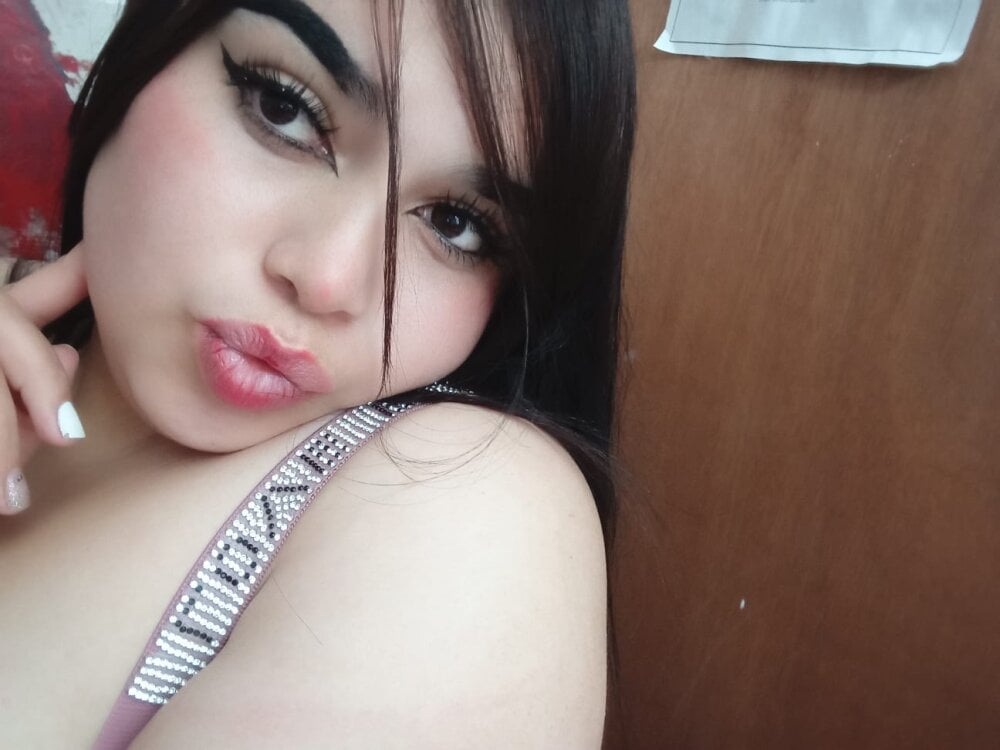 Miranda_sinner Chatroom
