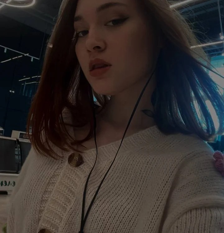 Mirrrra1 Chatroom