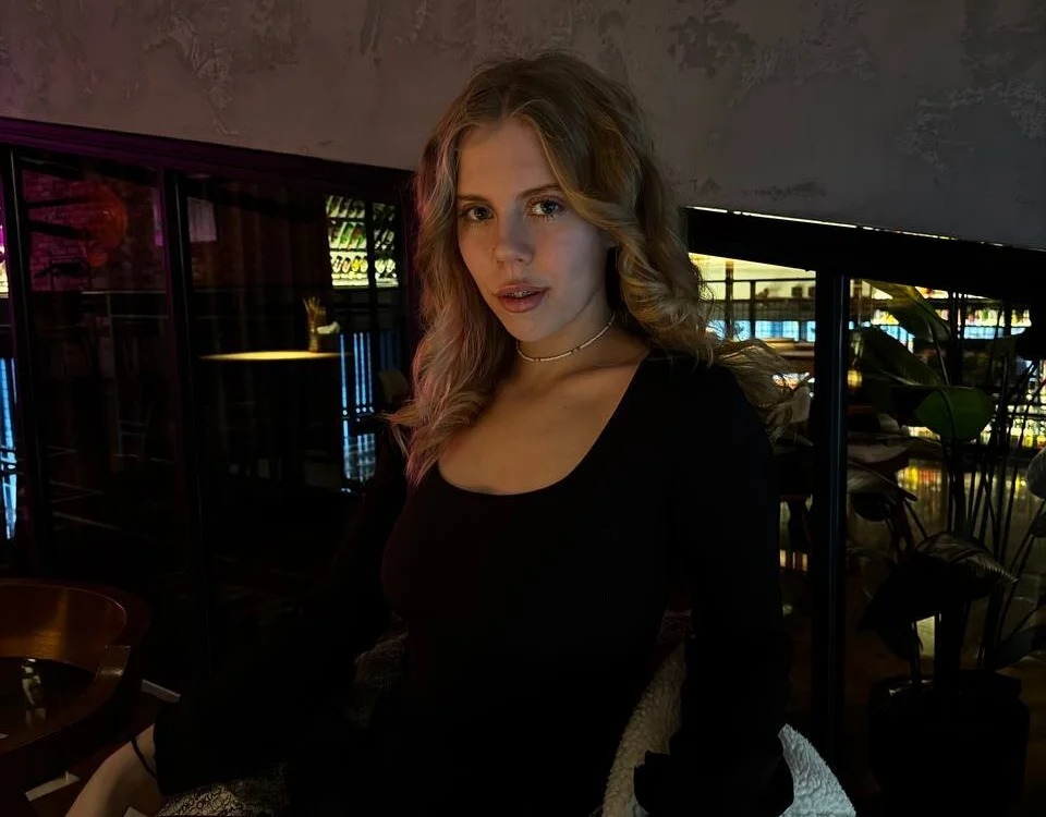 Mishelika Chatroom