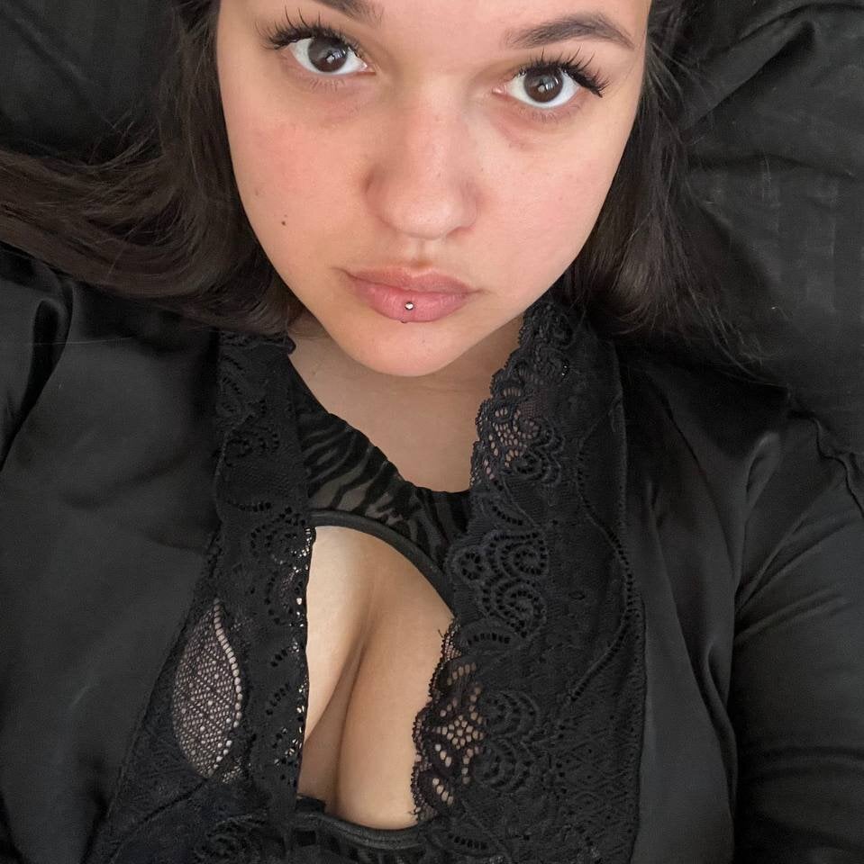 Miss-Darcy Chatroom