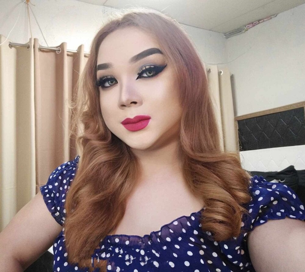 MissBigCockLUCYxxx Chatroom