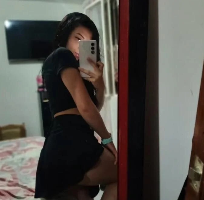 Miss_Allison18 Chatroom