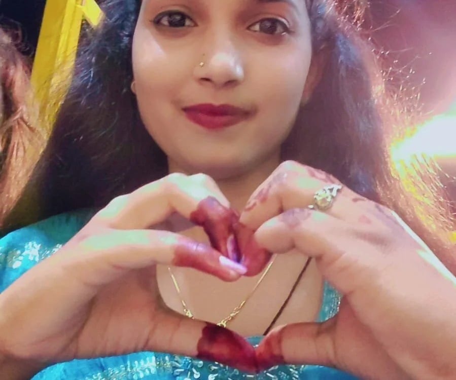 Miss_rishika Chatroom