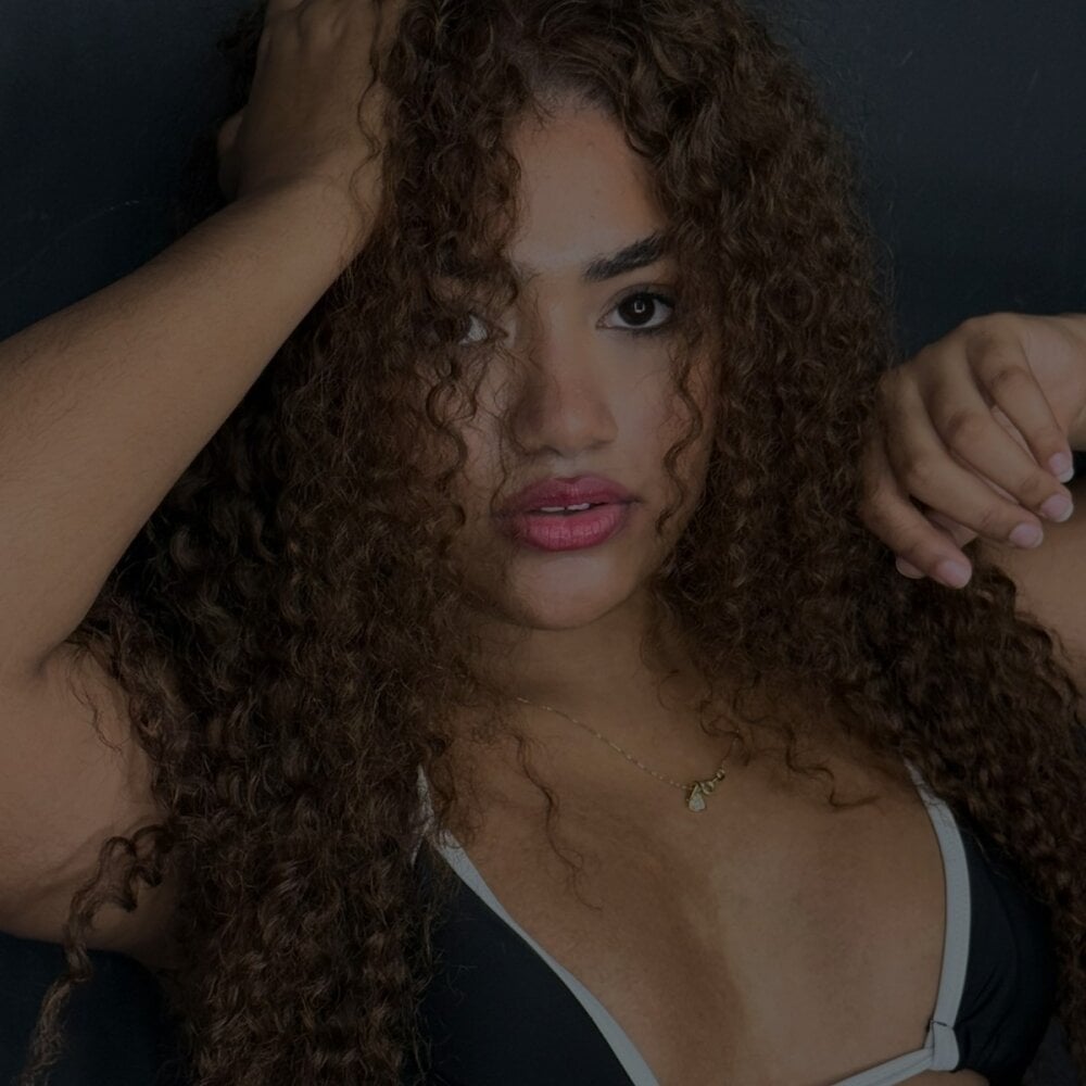 Missdionne_curly Webcam Profile Picture Missdionne_curly Chatroom