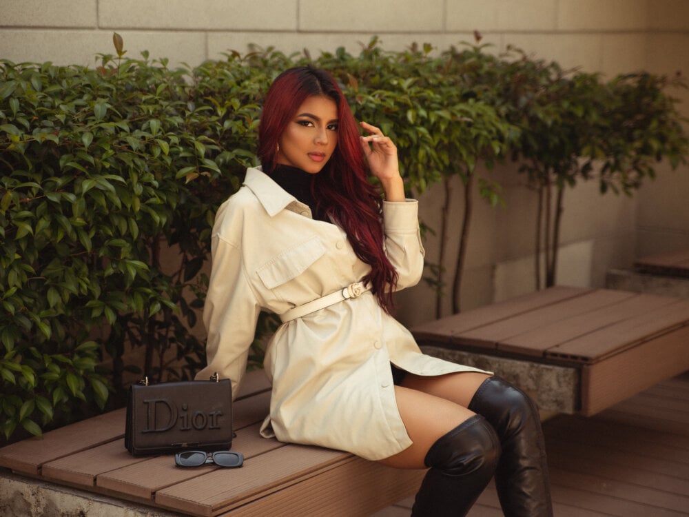 Missnaomi_ Chatroom