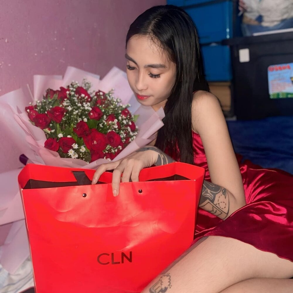 Misspoisonivy Chatroom