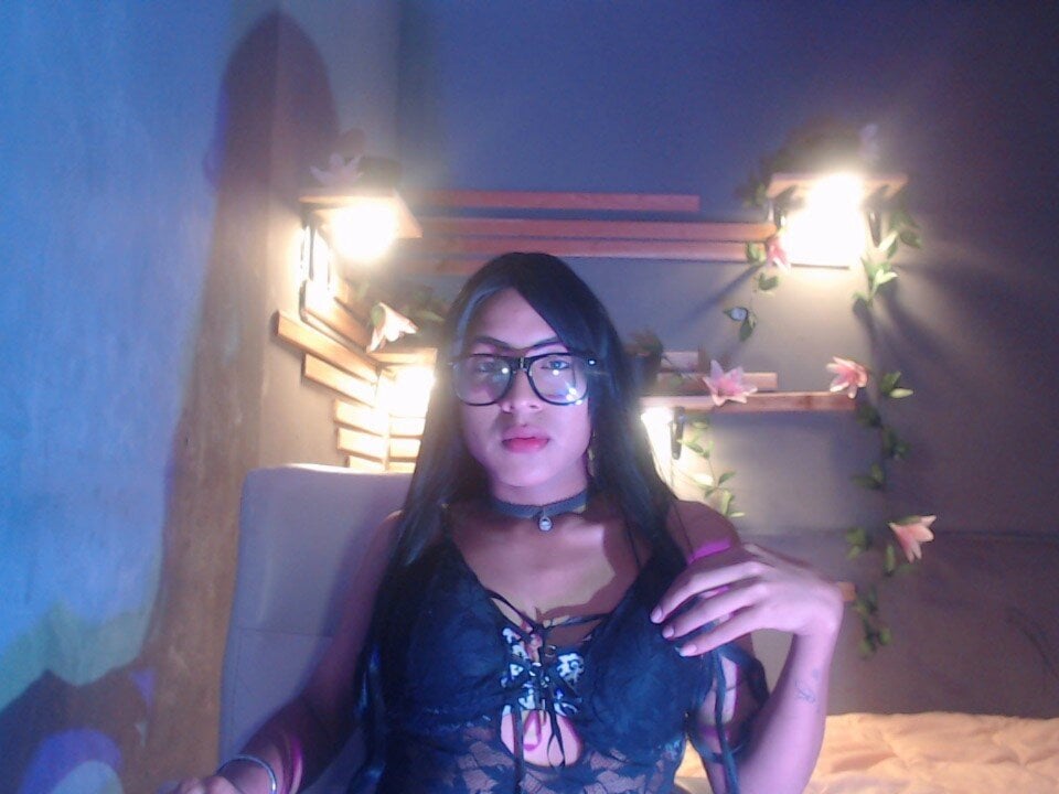 Misteer_Amy_20cm Chatroom