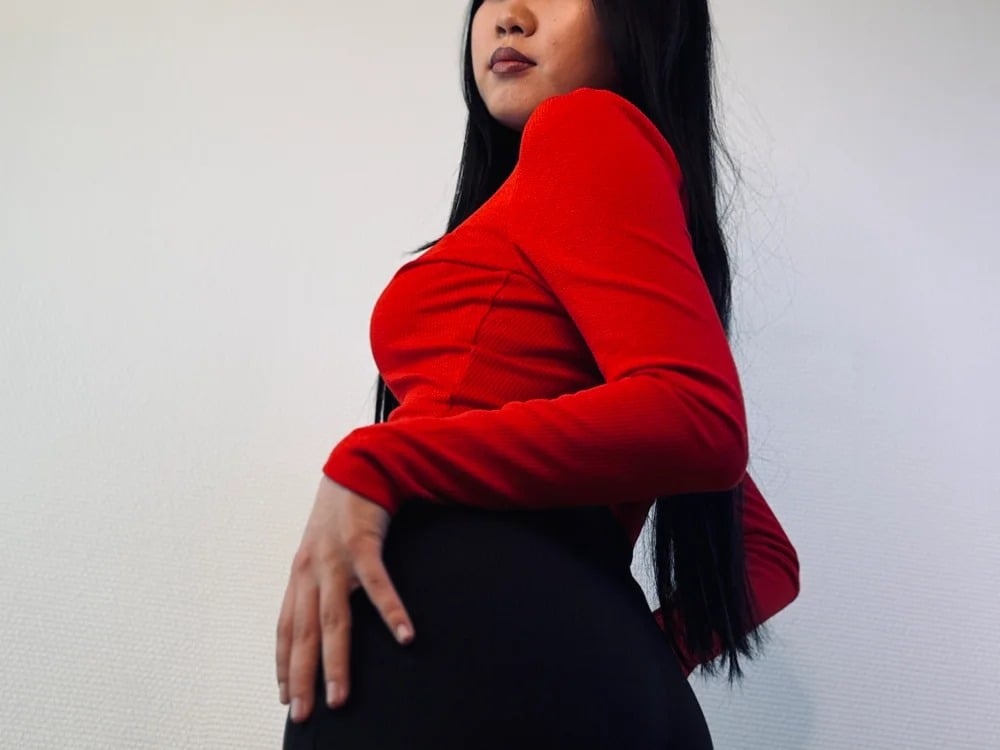 ModestaFlies Chatroom