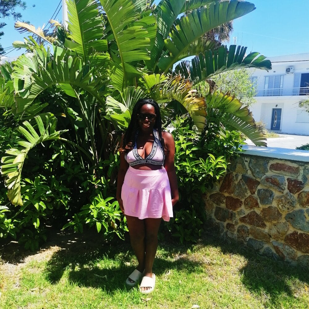 MonicaEngland32 Chatroom