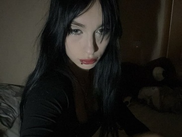 monicahere