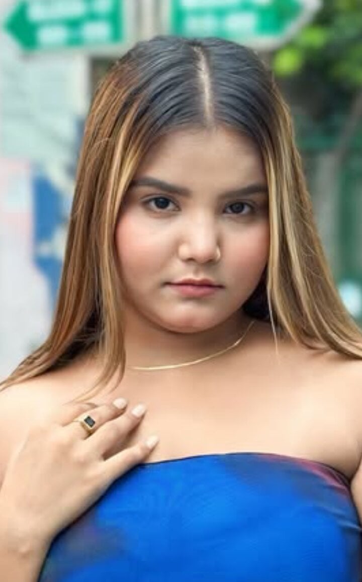 Monika_9Gupta070 Chatroom