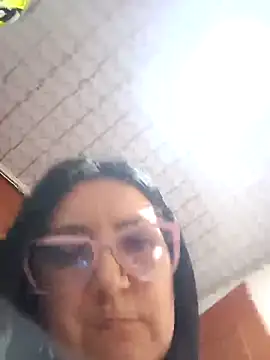 Monserratizzy Chatroom