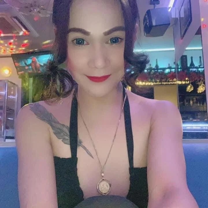 MonstrousCockDiva Chatroom