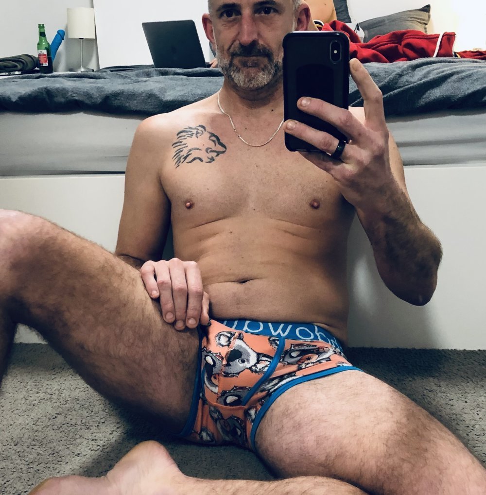 Monty77777777 Chatroom