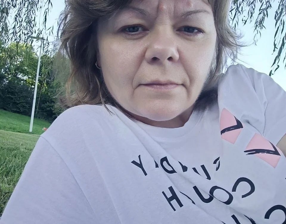 MoonLady40 Chatroom