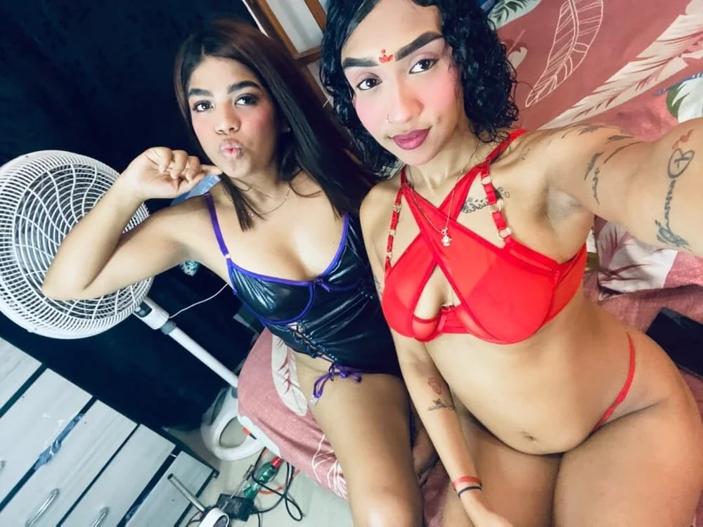 Moonlight_Girls_Hot Chatroom