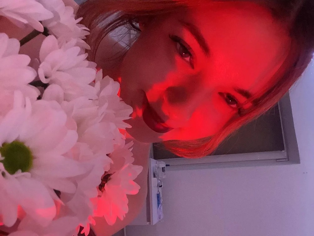 MoonlitMuse82 Chatroom