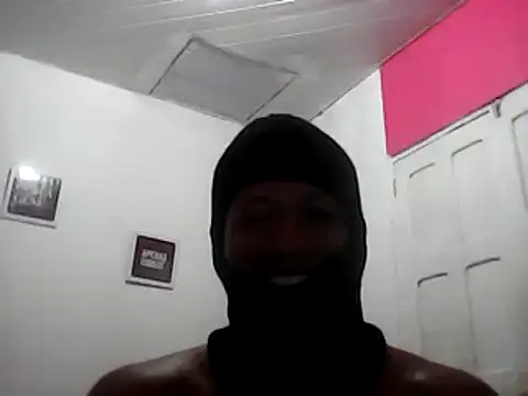 Moreno-Mascarado Chatroom