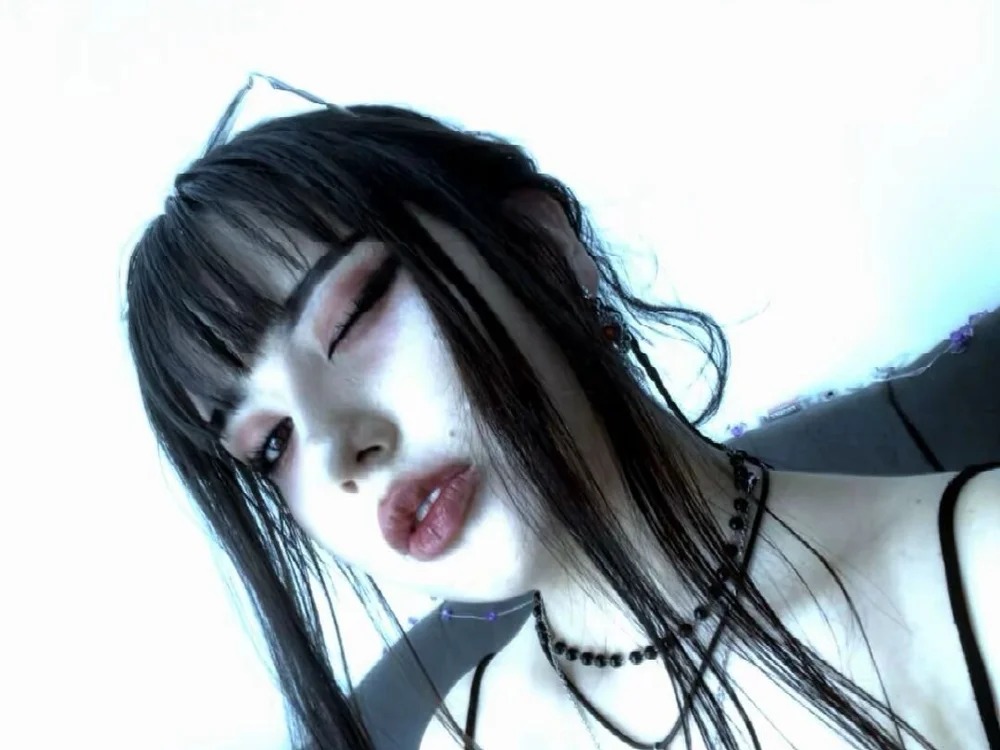 Morvane_Midnight Chatroom