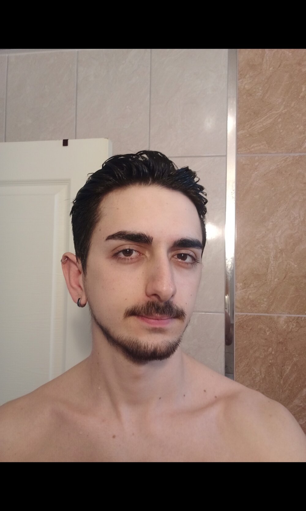Mr-21cm Webcam Profile Picture Mr-21cm Chatroom