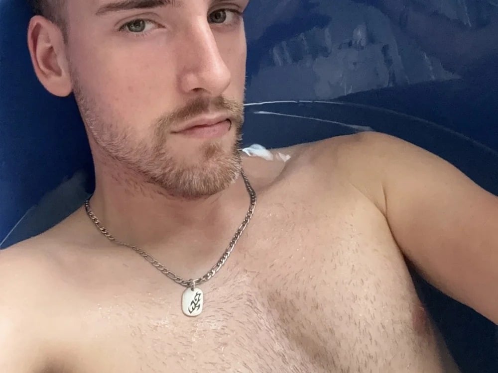MrGerman02 Chatroom