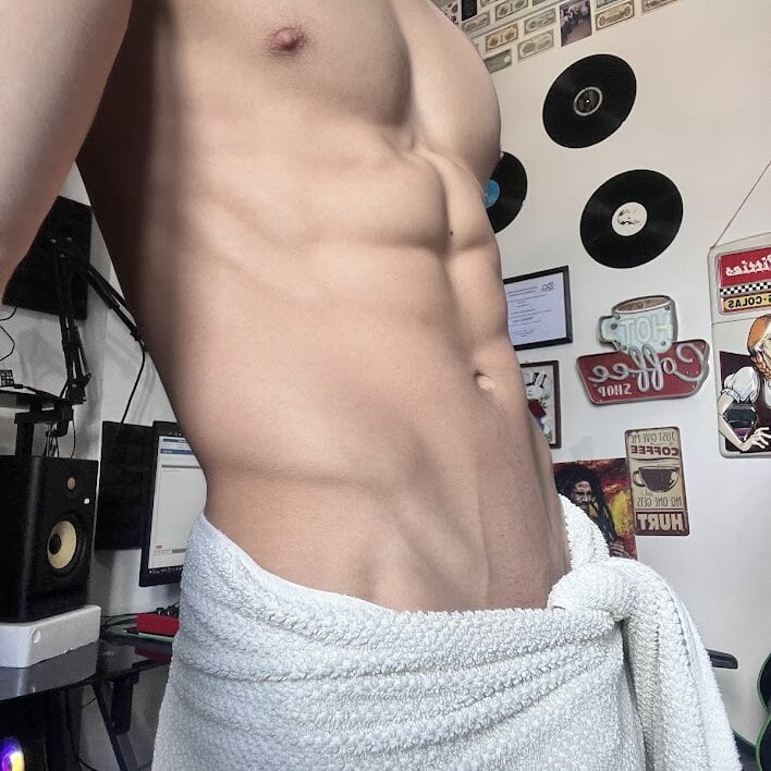 Mr_Lollipop77 Chatroom