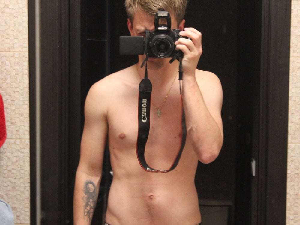 Mr_Sex_Please Chatroom