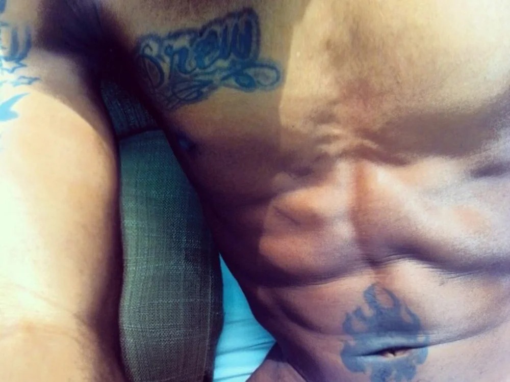 Mrhandsomeazz Chatroom