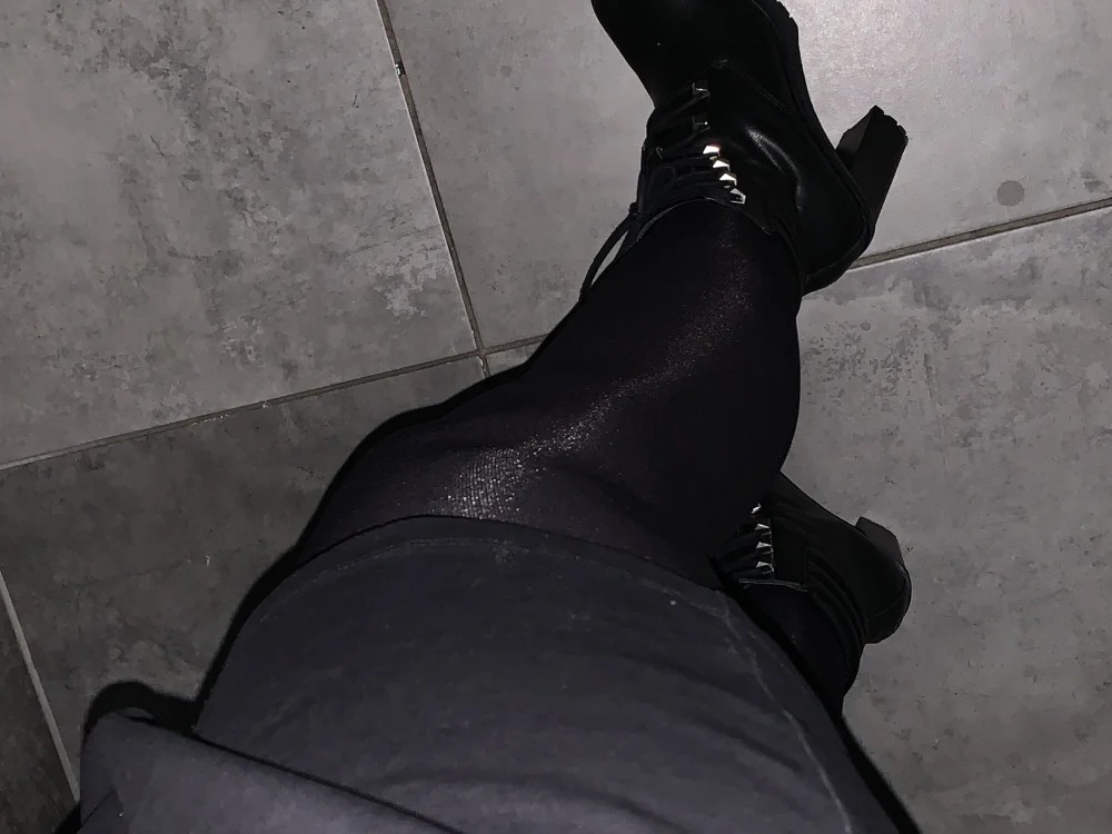 MsMichaela Chatroom