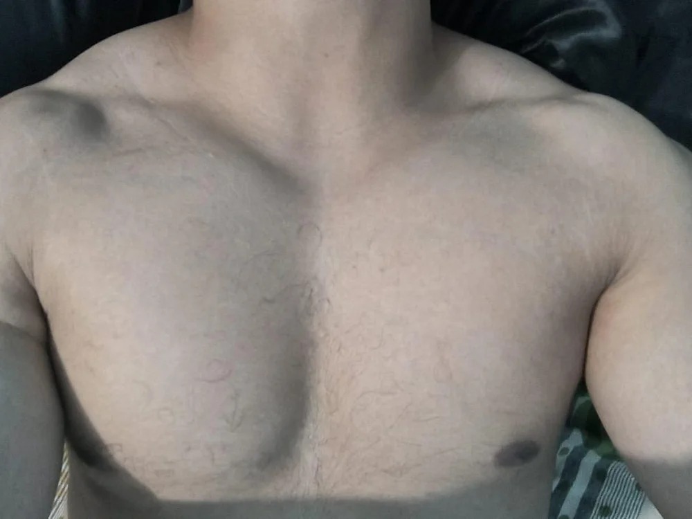 Muscle_daddy888 Chatroom