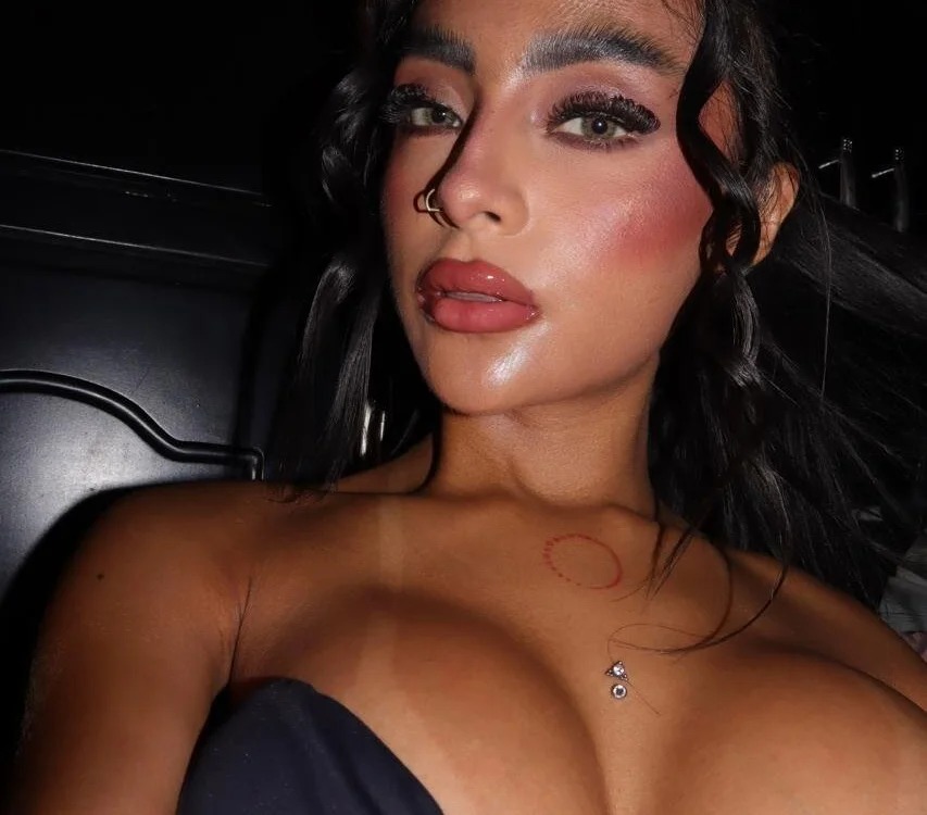 MyaRabachi Chatroom
