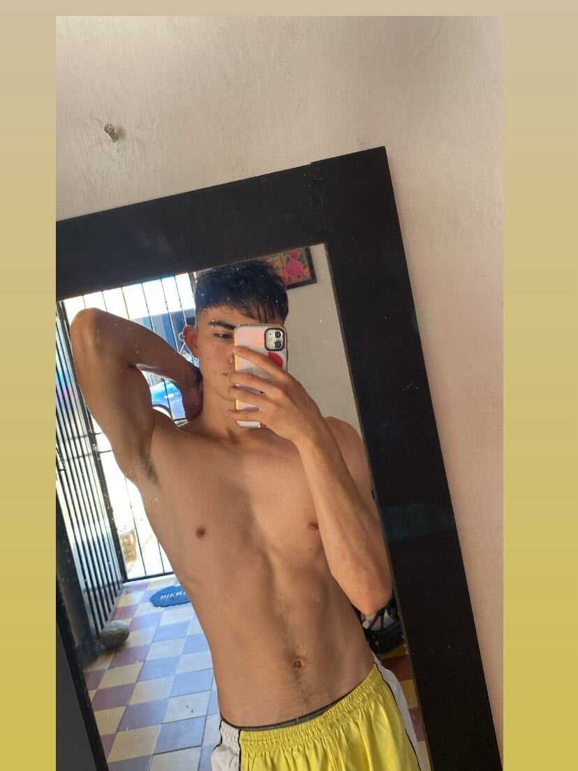 Myke_hotxxx Webcam Profile Picture Myke_hotxxx Chatroom