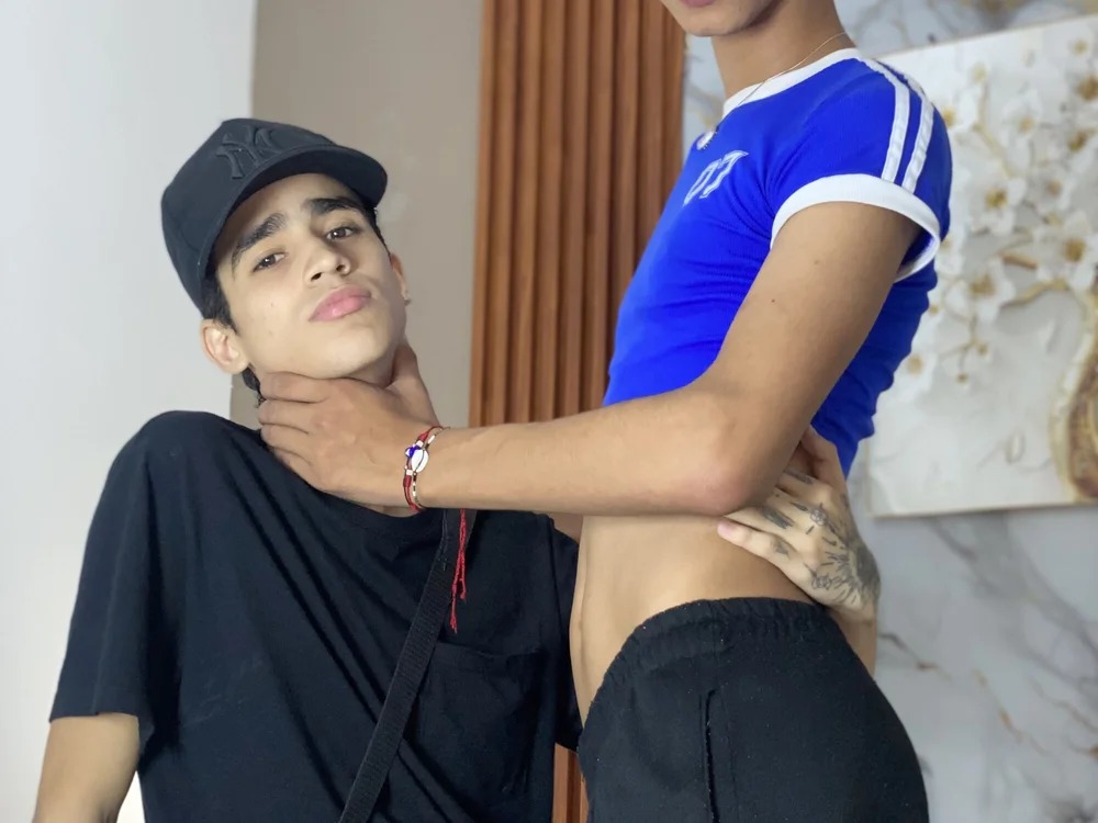 NAUGHTY_BOYS1 Chatroom