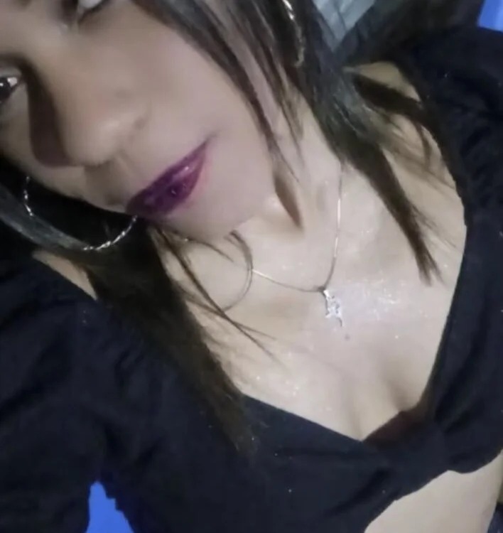 NICOLL_HOT_69 Chatroom