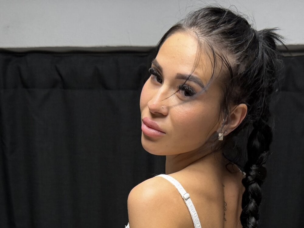 NadiaSweety Chatroom