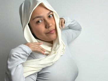 nadia-hasbun