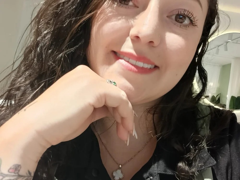 Nails_Lucia Chatroom