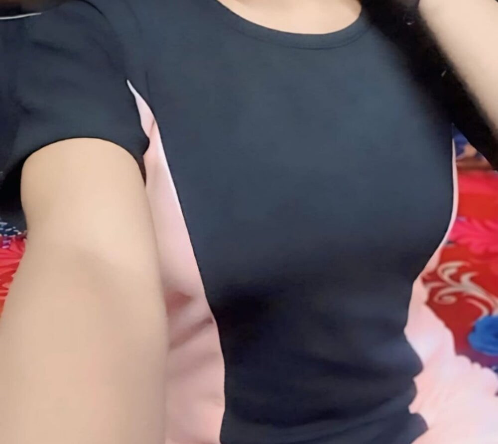 Nancy_Rosy Chatroom