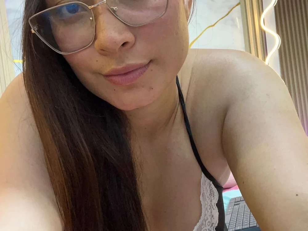 Nanni_tay Chatroom